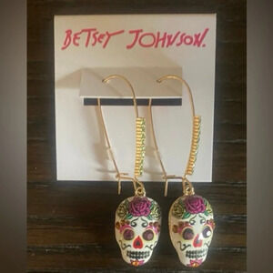 BETSEY JOHNSON Mexican Mexico Day of Dead Sugar Skull Dangle Earrings NEW NWT